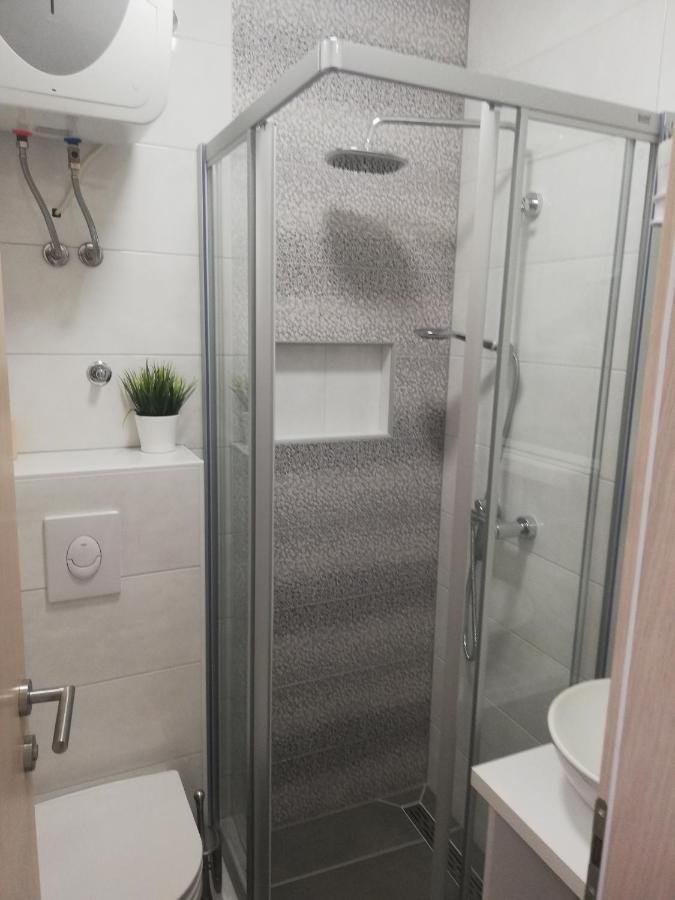 Apartment Susanj Karlobag Ngoại thất bức ảnh