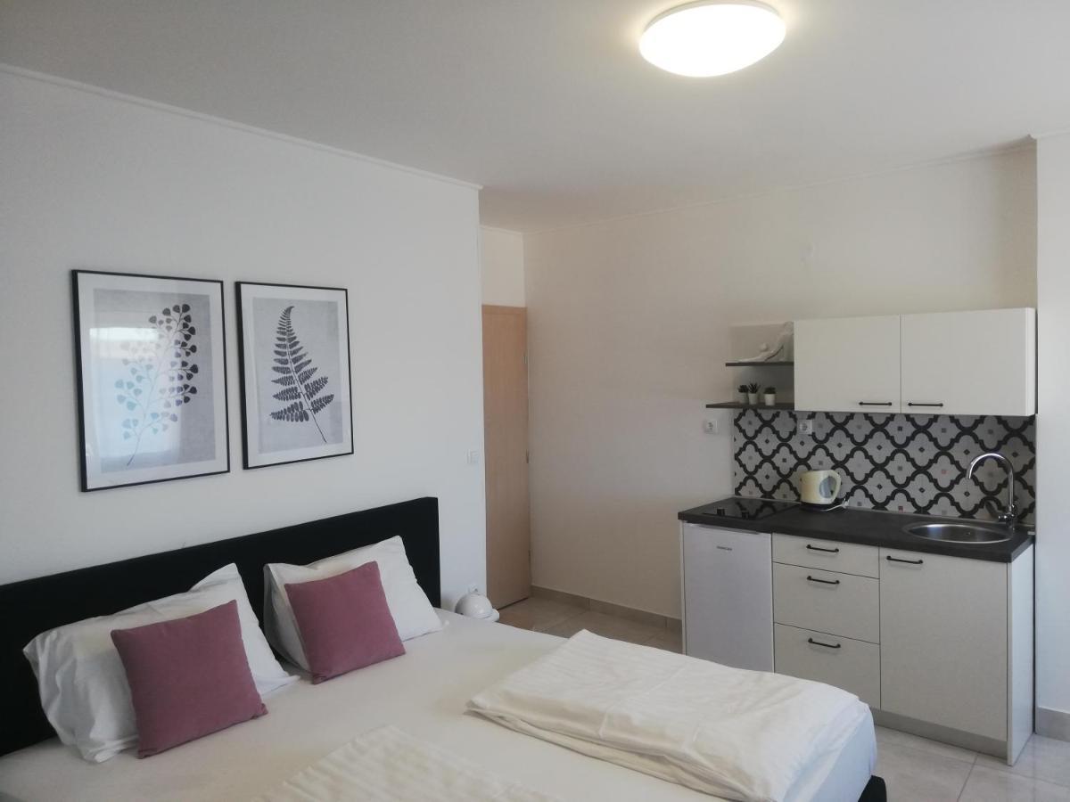Apartment Susanj Karlobag Ngoại thất bức ảnh
