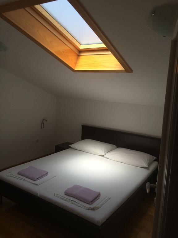 Apartment Susanj Karlobag Ngoại thất bức ảnh