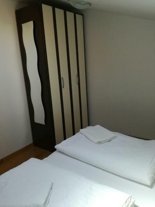 Apartment Susanj Karlobag Ngoại thất bức ảnh